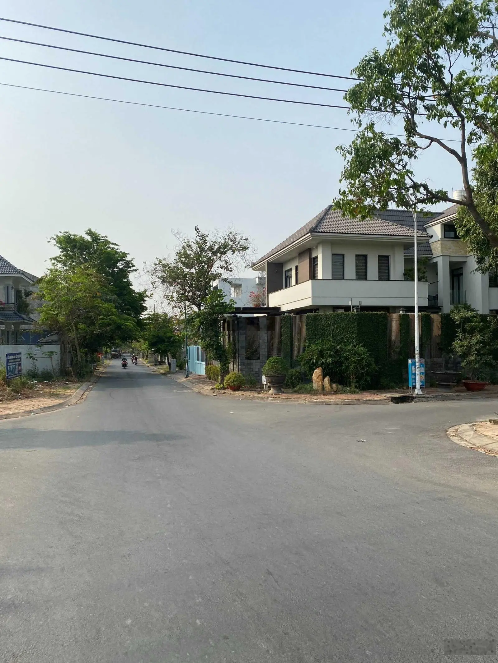 Đất 129m2 (6x21,8) thổ cư, có sổ hồng riêng, ngay gần sông thoáng mát