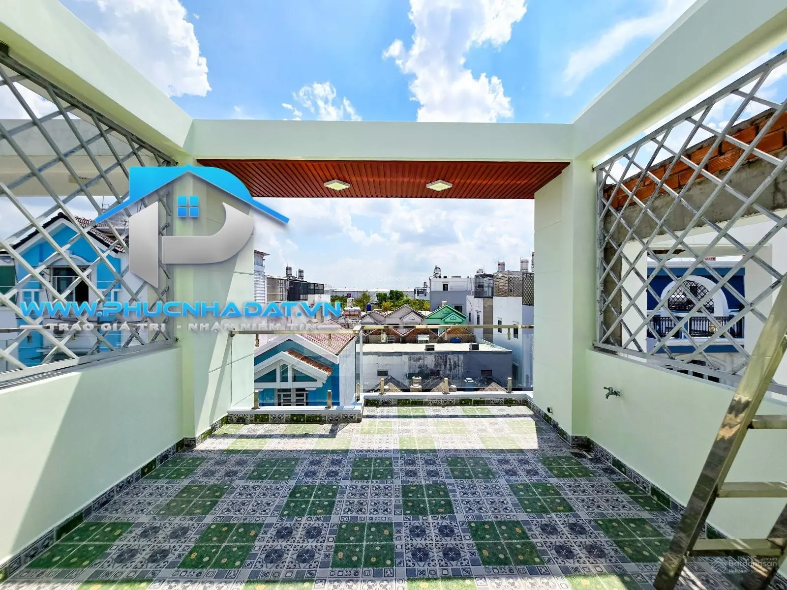 Bí quá Anh Lý xả hàng căn nhà phố hiện đại đường xe hơi Đào Tông Nguyên Nhà Bè - Giá 6.3 tỷ, 4x14m