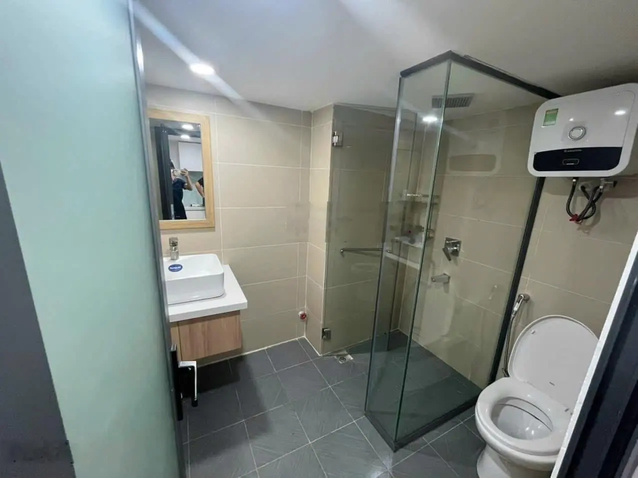 Giảm 3 tỷ, chốt ngay tòa ccmn lô góc vị trí đắc địa doanh thu 300tr/tháng sát JW Marriott
