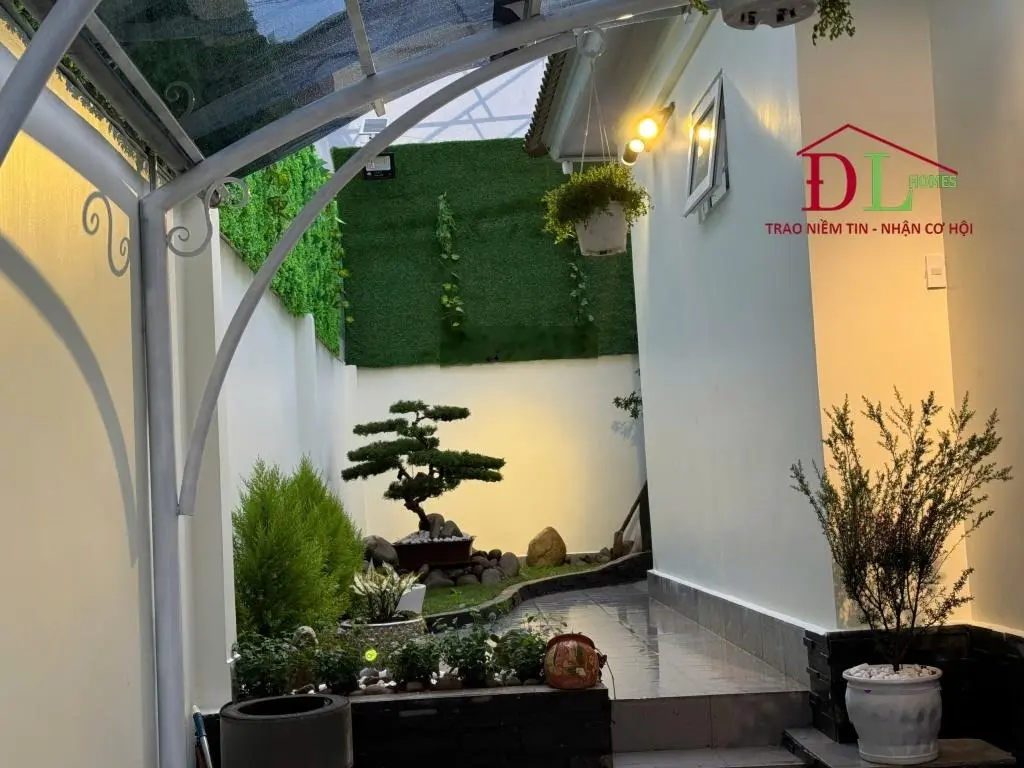 Bán biệt thự mới xây đường Trần Đại Nghĩa Phường 8 Đà Lạt có sân vườn rộng