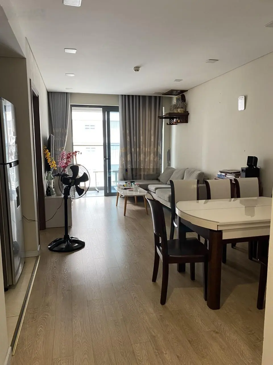 CC Rivera Park cần bán căn hộ 2PN2vs thiết kế full kính, DT 72m2, Hướng ĐN-TB, Nội thất full đồ