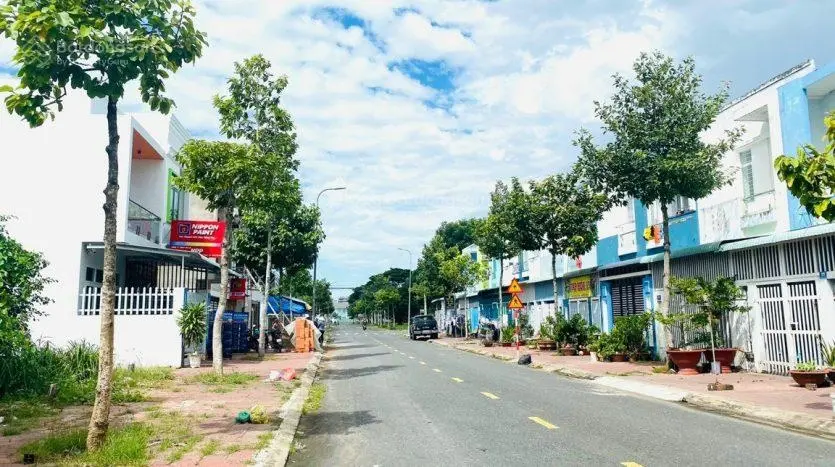 Bán gấp lô đất ngay mặt tiền đường 32m kết nối sân bay Long Thành, phù hợp kinh doanh khách sạn