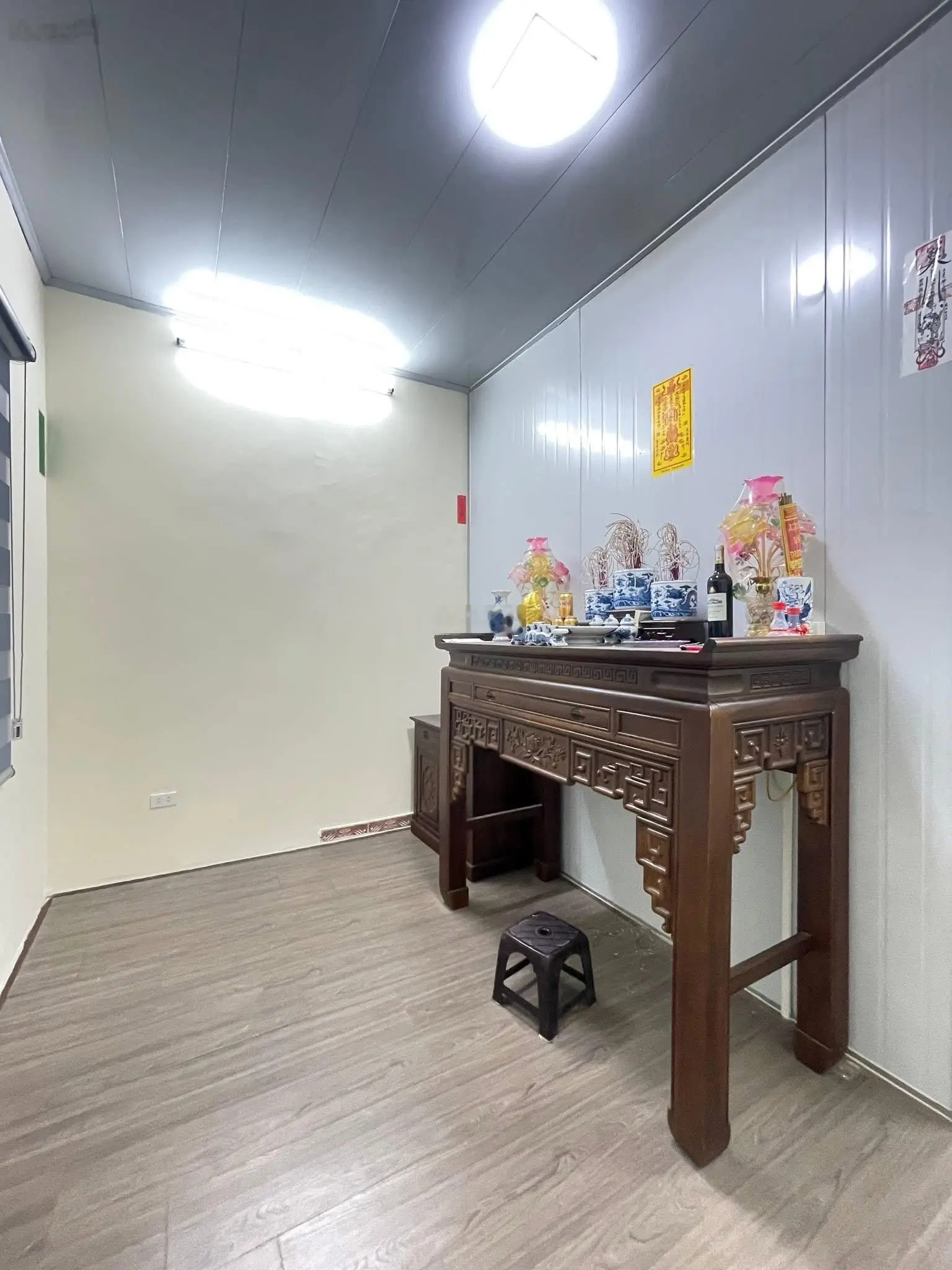 Cần bán nhanh nhà phố Cổ Nhuế - lô góc - gần phố - ngõ rộng DT= 45m2 - 3T - MT 4,1m / giá 8,2 tỷ
