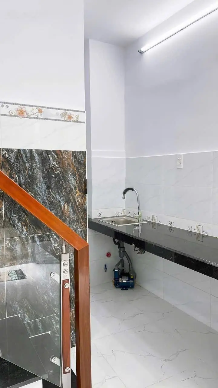 CHỈ NHỈNH 1 tỷ CÓ NHÀ QUẬN 8 GIÁP QUẬN 5 - NGAY TRUNG TÂM Rạch Cát 1.36 tỷ Phường 1