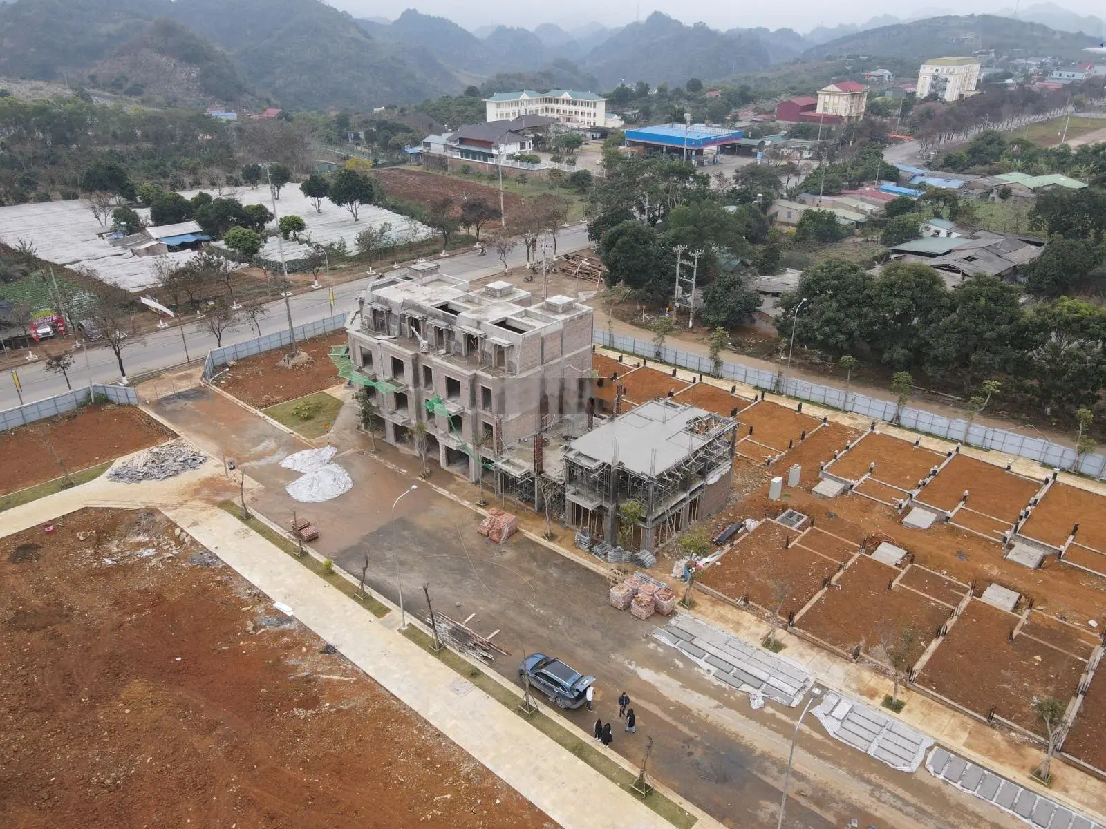 Bán shophouse biệt thự liền kề mặt đường Quốc Lộ 6 thị trấn Mộc Châu