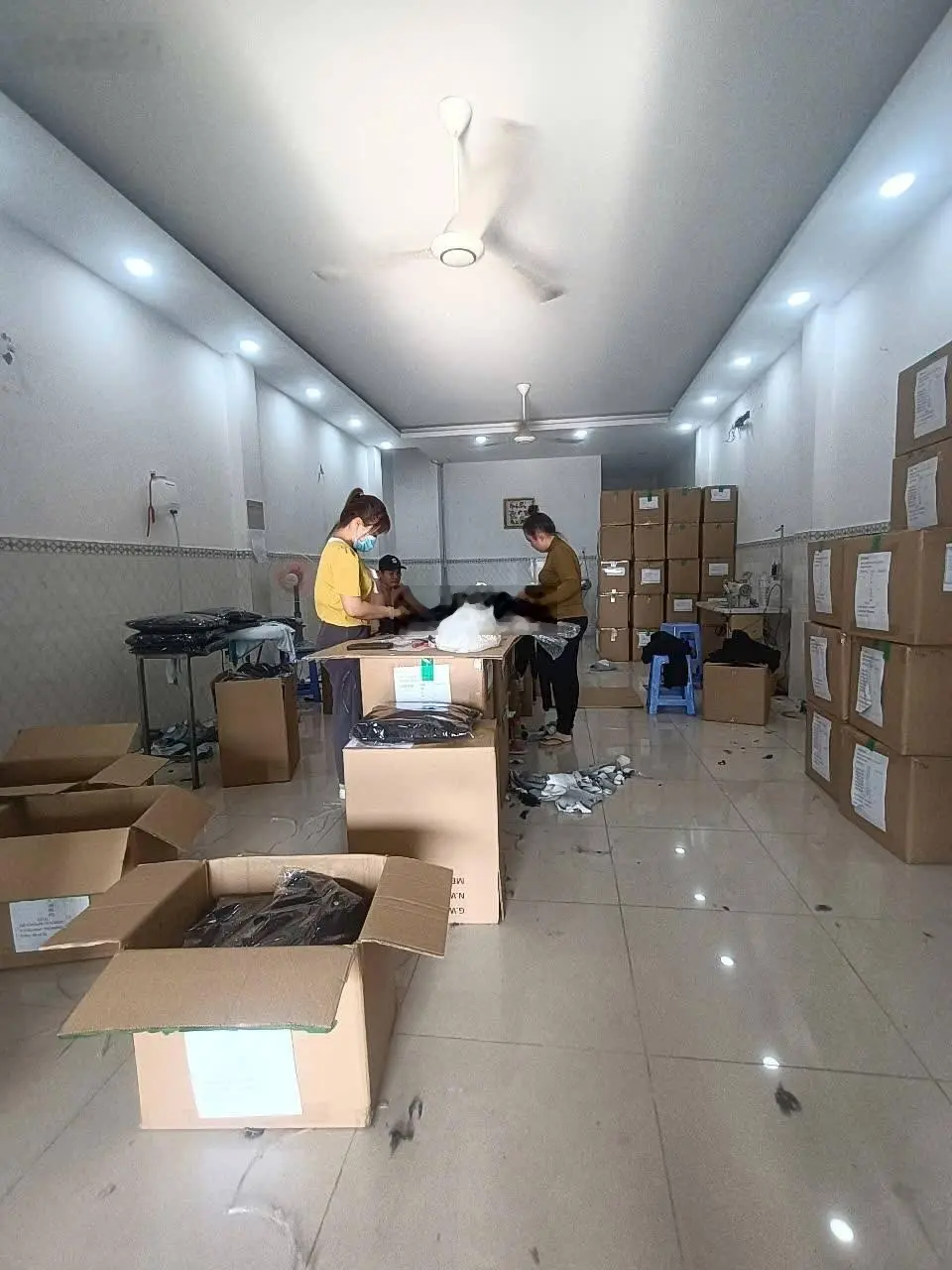 Bán nhà 1 trệt 2 lầu ngay cụm trường học trung tâm tp. Dĩ An