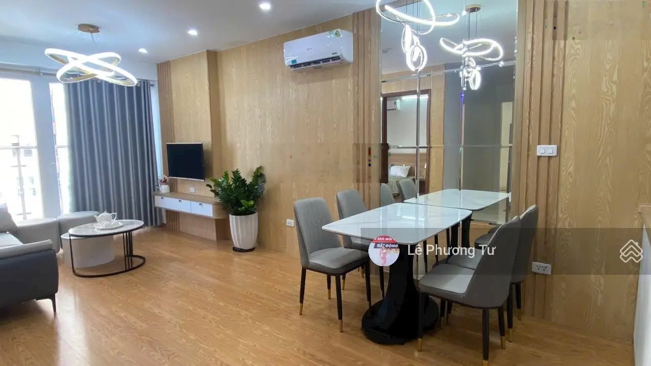 Bán căn VIP Suất Ngoại Giao giá 2x tỷ /320m2 bàn giao full nội thất view biển vịnh ,giá tốt nhât TT