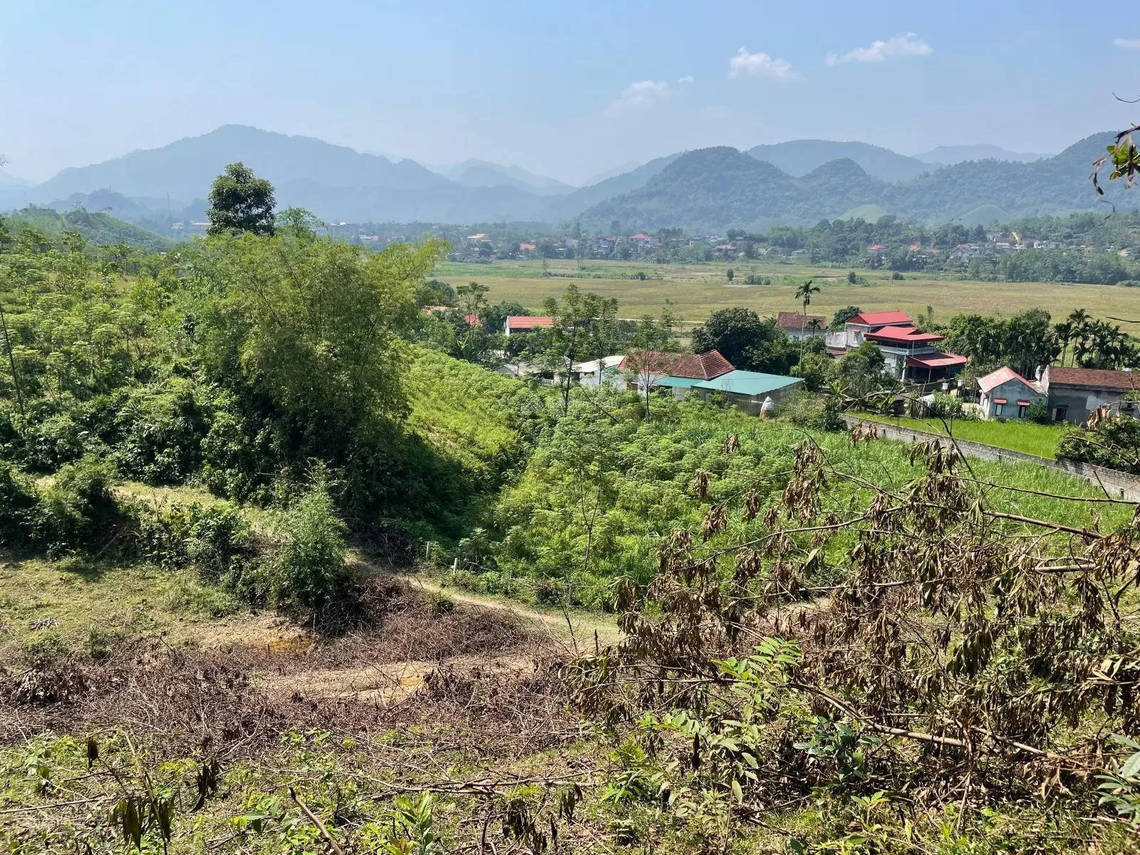 18.700m Hương Cần có suối thổ cư 400 sát dân tiện làm homestay, trang trại