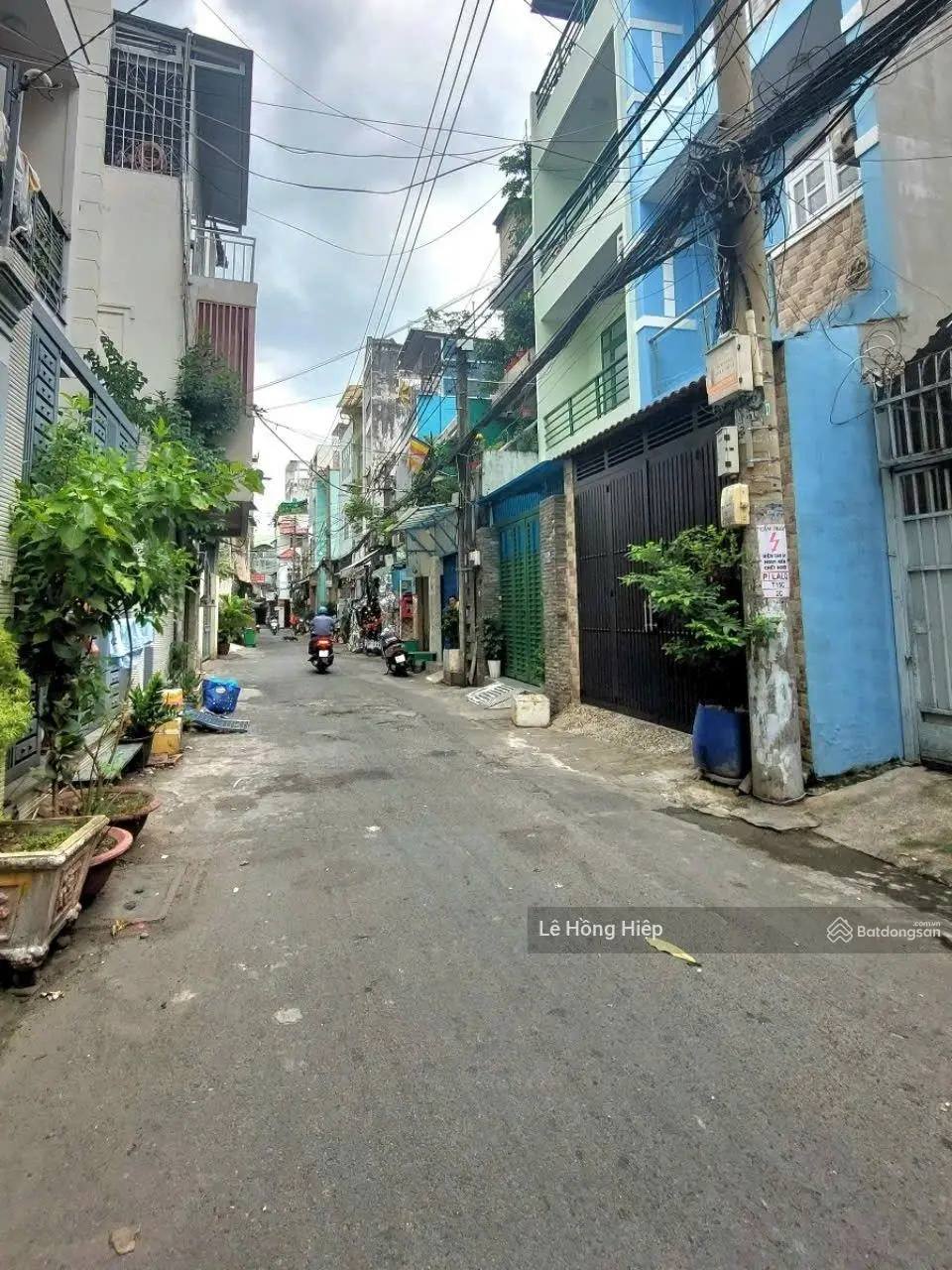 Lạc long quân, xe hơi tới cửa, tân bình. 4,2*13m, 3tầng, chỉ 6,5 tỷ.