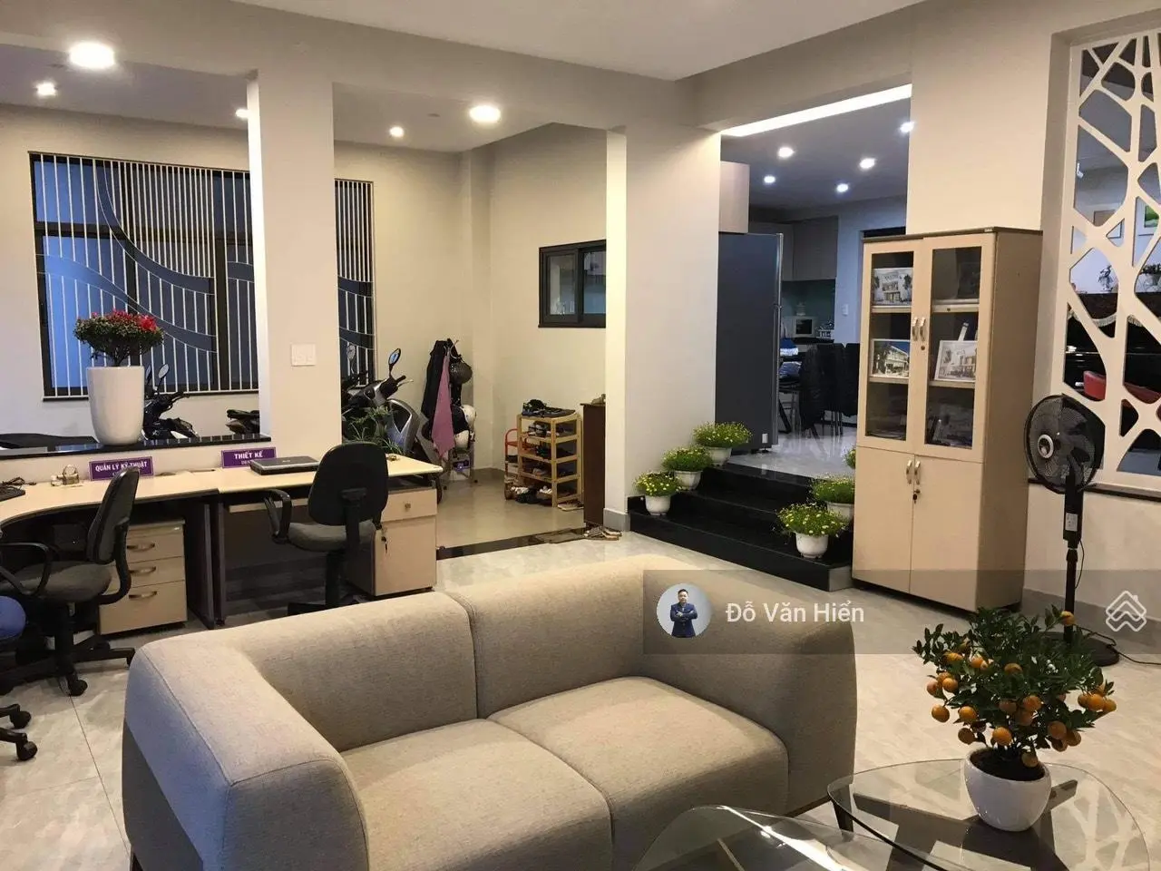 Nhà đẹp 2.5 tầng 3 mặt thoáng, mặt tiền 10m, gần cầu Tuyên Sơn, cách biển chỉ 600m