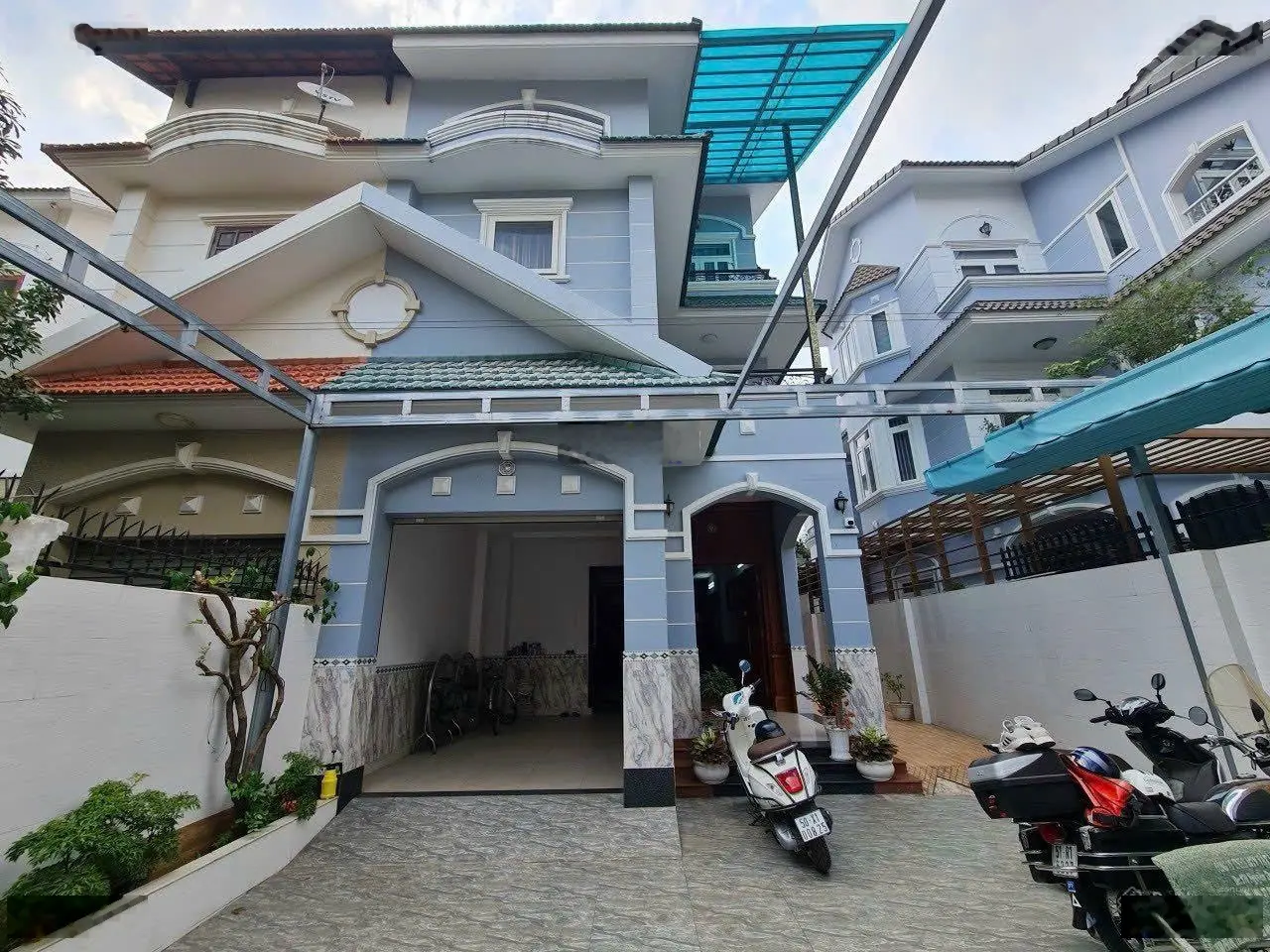 Bán biệt thự song lập KDC Khang Điền, Phước Long B, 200m2/18 tỷ LH: 0966 701 *** Mr Tấn xem nhà