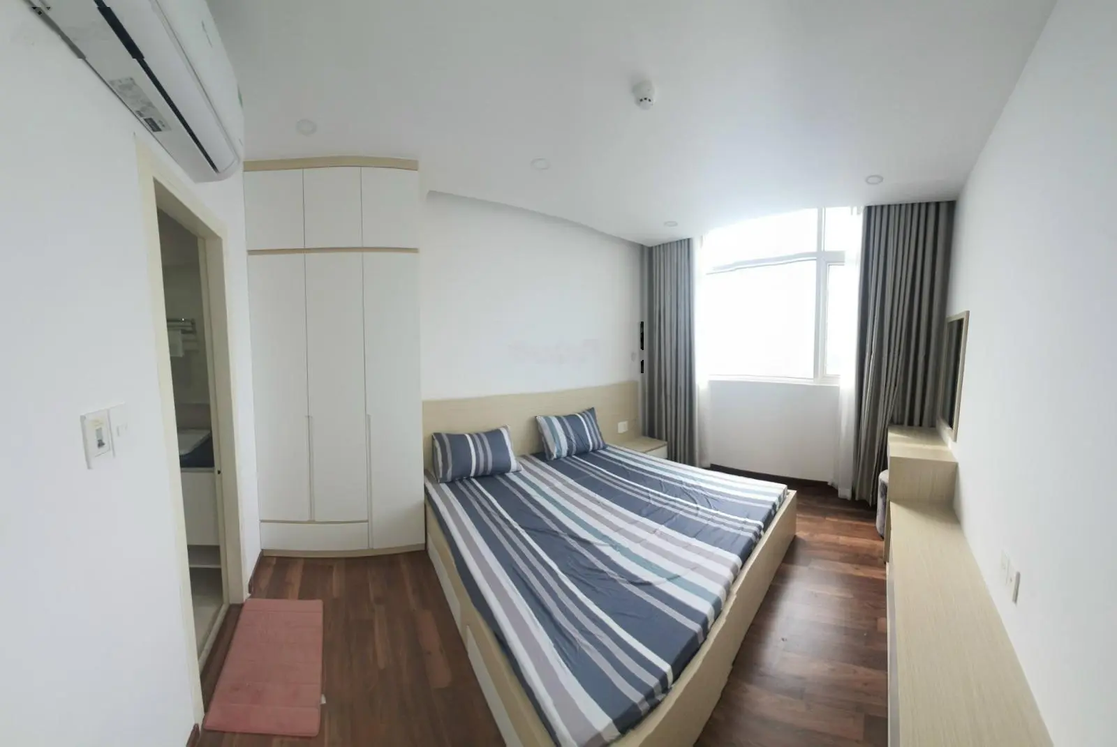 Bán căn hộ giếng trời 2 phòng ngủ ở Mường Thanh Khánh Hòa