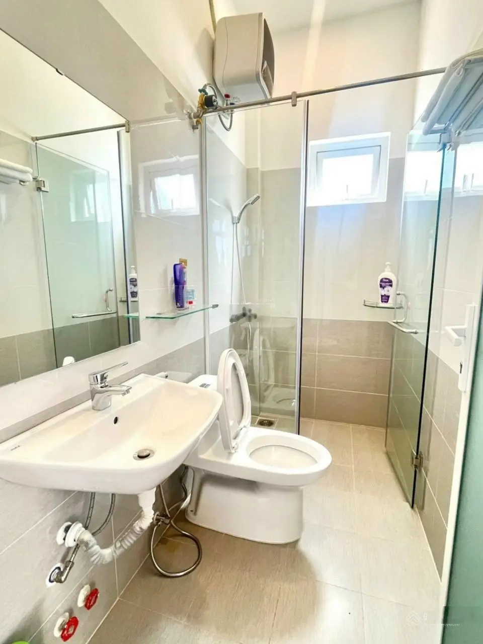 Villa trung tâm 4 tầng ô tô lớn, Trần Đại Nghĩa, P8, 200m2, giá 11.2 tỷ
