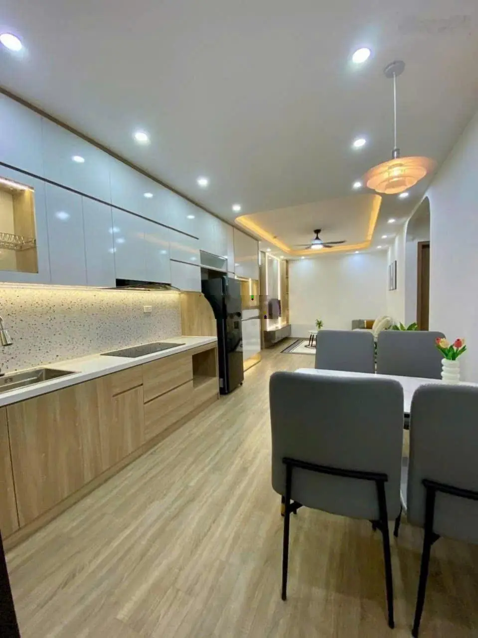 Bán nhanh căn 56m2 - 2ngủ & 2vệ sinh HH1A Linh Đàm Hoàng Mai. Lh: 0966 455 *** em Thủy