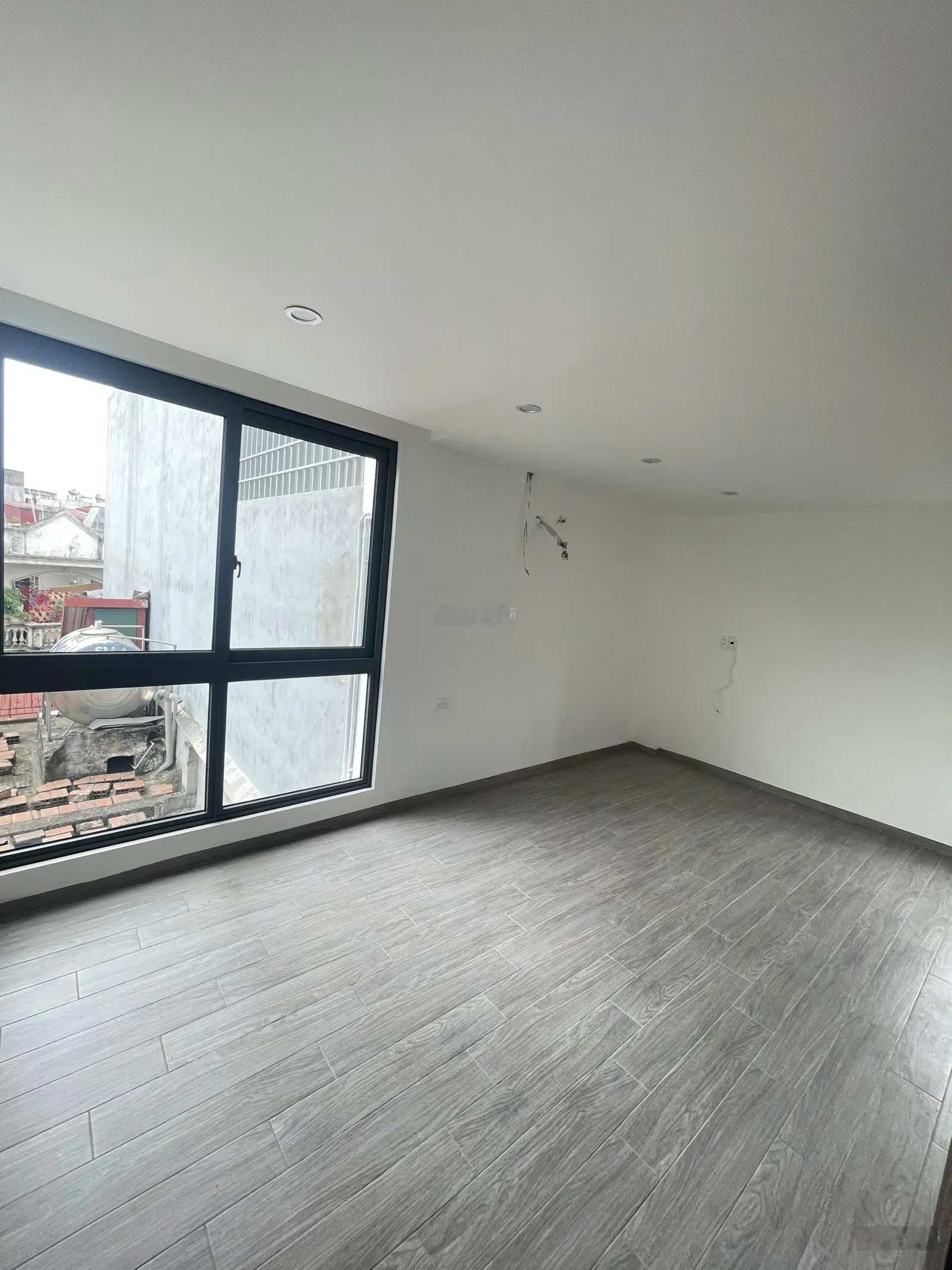 Em bán nhà Ngọc Hà - 7 tầng thang máy - Dt 35m - Mặt Tiền 4m- giá 8 tỷ