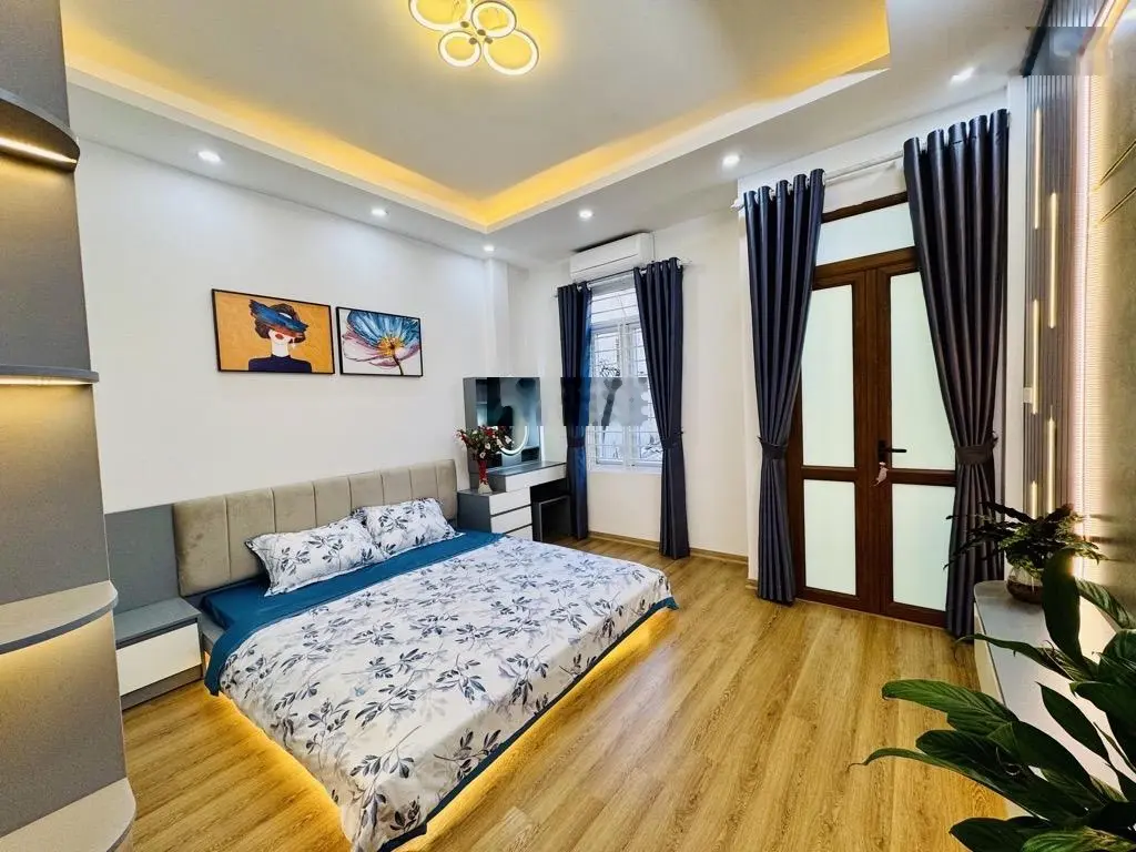 Bán nhà phố Bạch Mai - Gần ô tô - Full nội thất - 5 tầng - 3PN. Giá: 5,29 tỷ. LH: 0779 548 ***