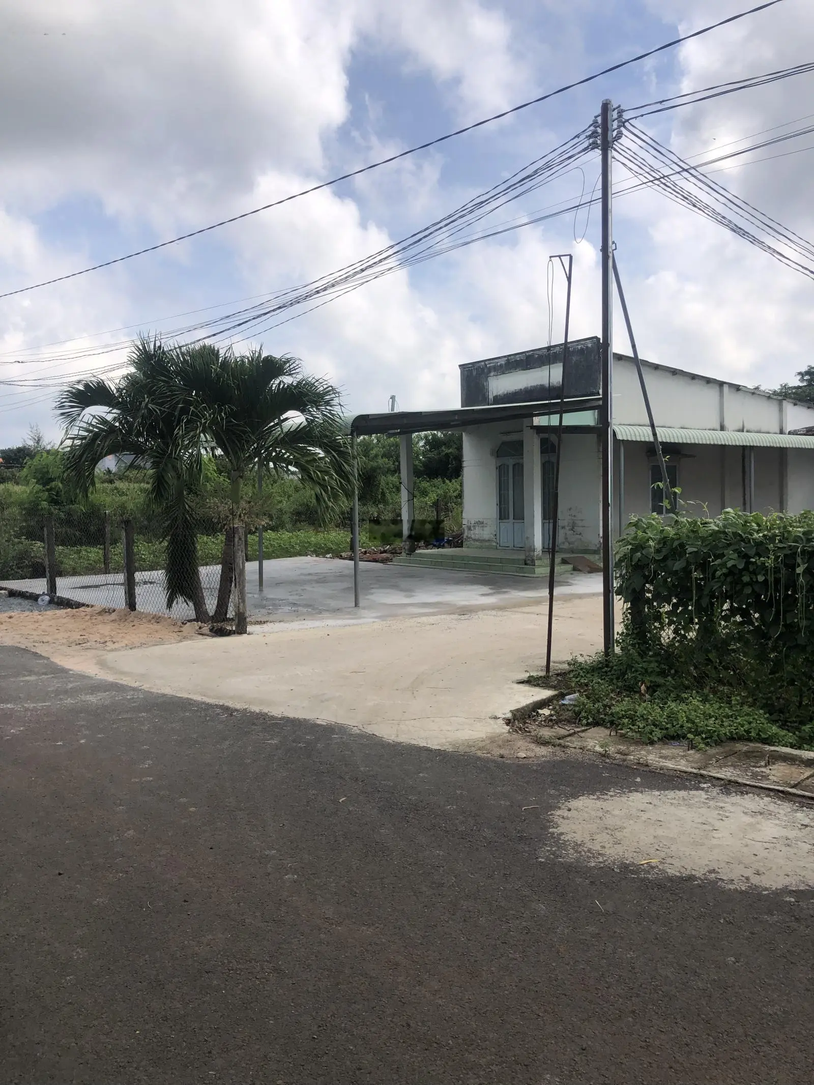 Nhà đất 2 MT đường hướng đẹp - Mát mẻ cho nhà vườn - cần bán 0965 616 ***