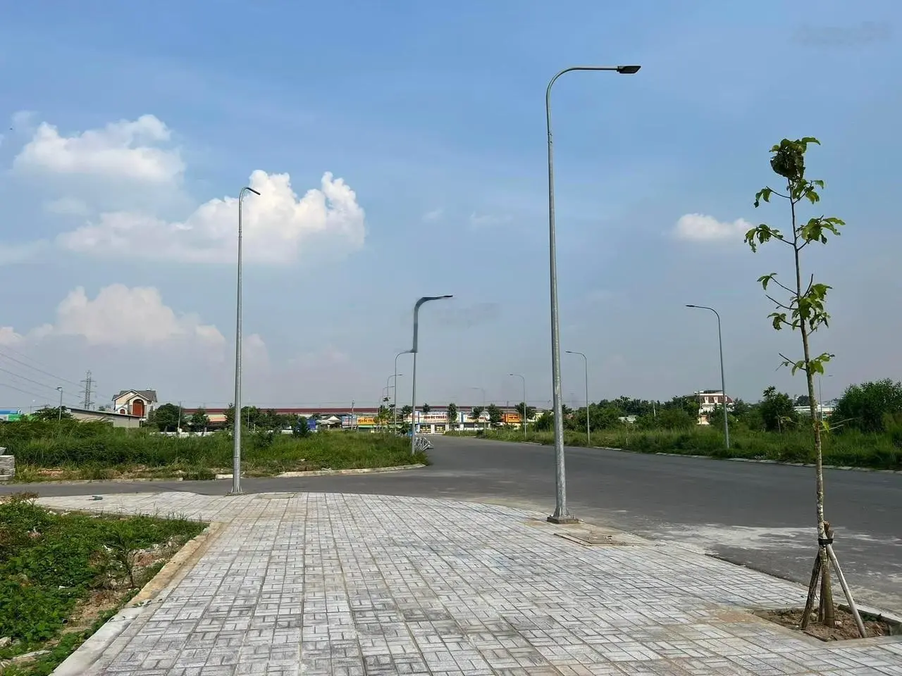 Bán đất nền Tân Bình Dĩ An Bình Dương DT 60m2 full thổ kế bên khu công nghiệp Tân Hạnh giá rẻ 800tr