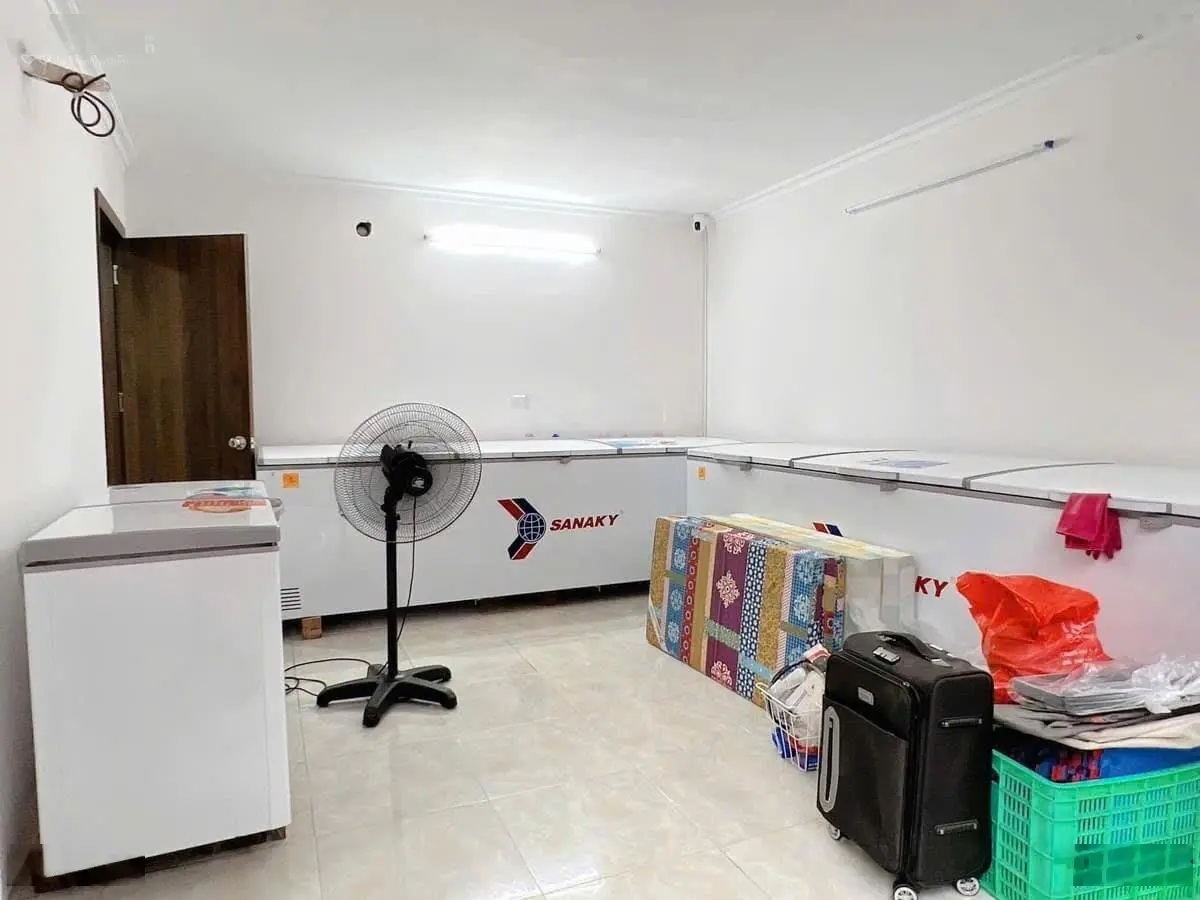 Bán tầng 1 tập thể Vĩnh Hồ Đống Đa 98m 2 mặt đều kinh doanh tốt công viên ô tô đỗ ngày đêm nhà đẹp