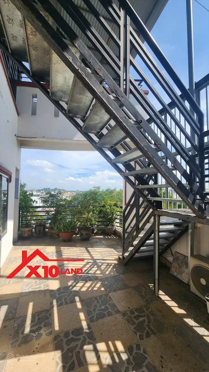 Bán nhà mặt tiền kinh doanh 1 trệt 1 lửng 3 lầu P Bửu Long, Biên Hoà giá chỉ 7,5tỷ