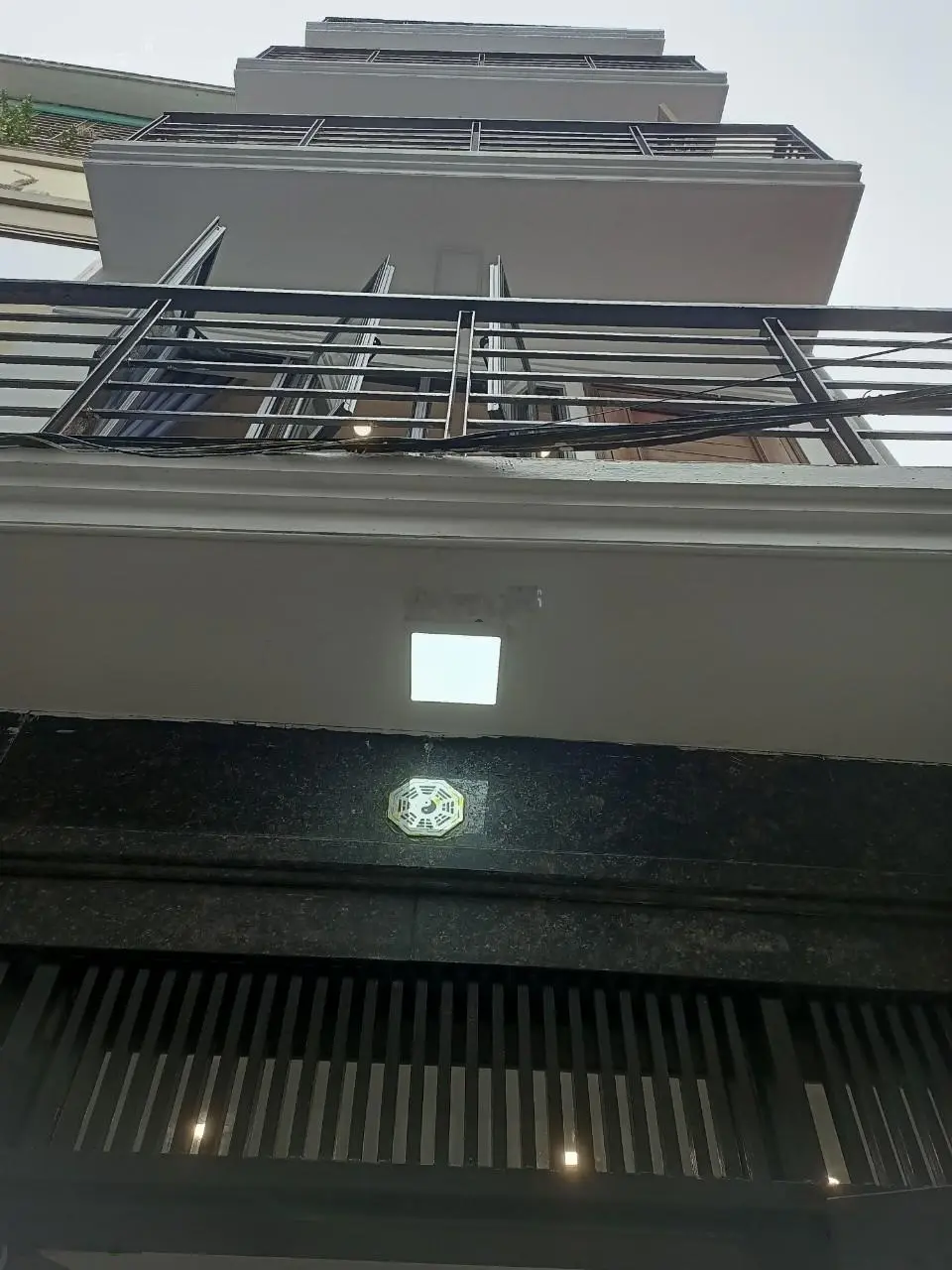 Bán nhà Phú Thượng 35m2, 2 thoáng, ô tô, nội thất chủ tặng, nhỉnh 6 tỷ