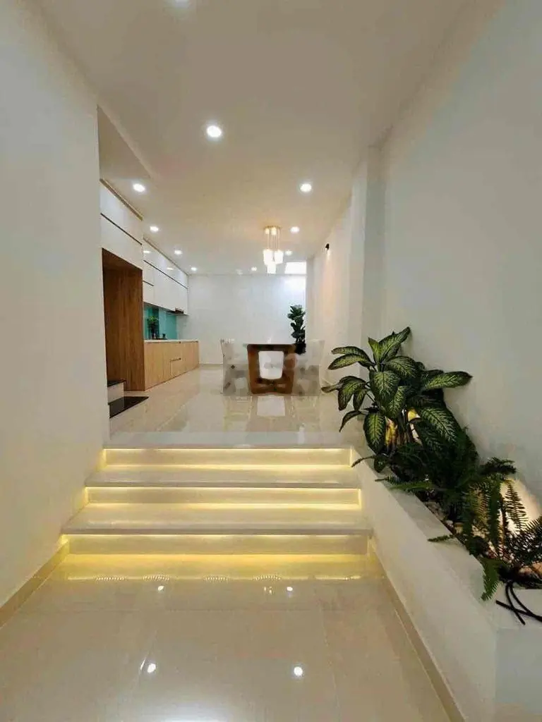 BÁN NHÀ ĐẸP 3 TẦNG, TẶNG NỘI THẤT, HẺM XE HƠI, TRƯỜNG THỌ, THỦ ĐỨC