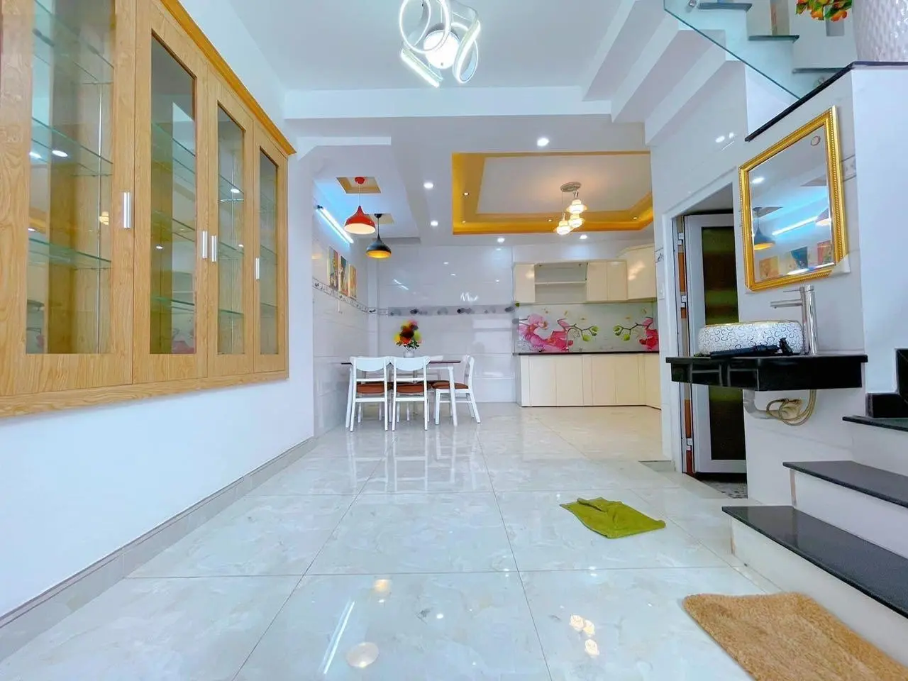 Căn duy nhất cách 30m ra Thống Nhất P11 hxh 1 trục 5m 4tầng 4pn 6wc full nội thất 5x11.5m