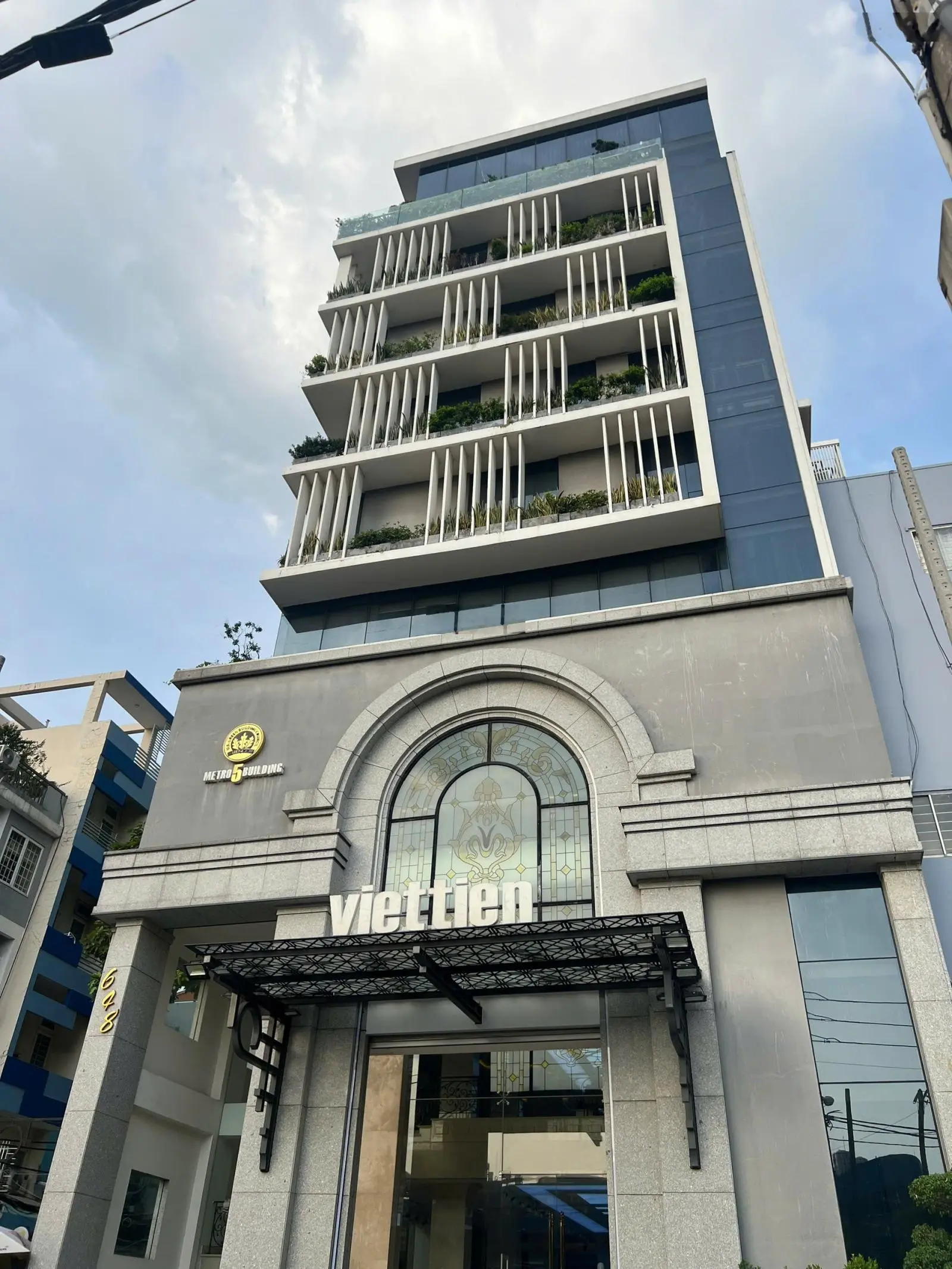 Giá cực rẻ. Bán nhà Phan Đăng Lưu, PN. 150m2(7x22m) - 5 tầng - (11PN 10WC)- TN: 200tr/th. 22 tỷ