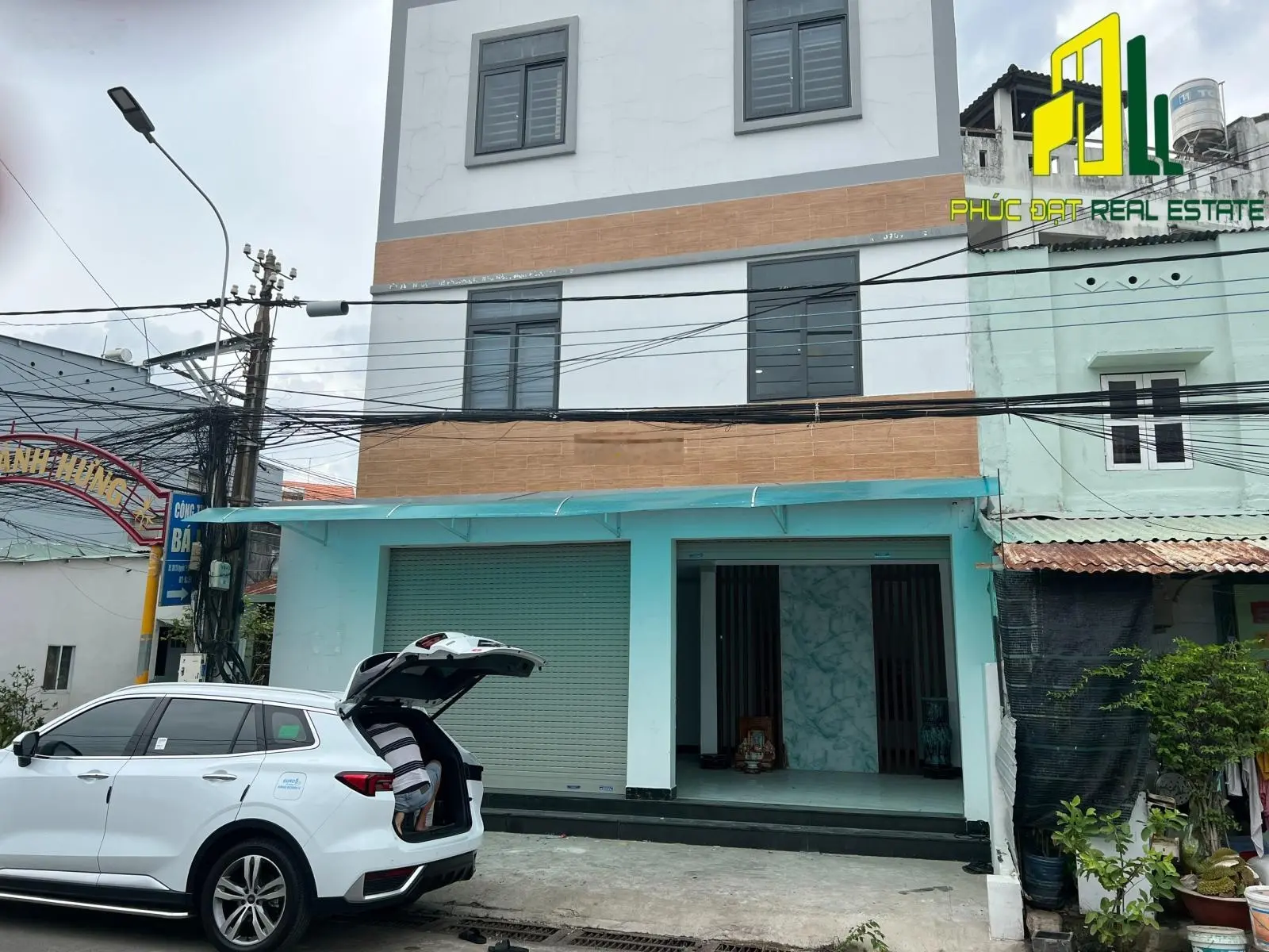 Bán nhà 3 lầu mặt tiền kinh doanh đường Nguyễn Tri Phương, gần Aeon Mall Biên Hòa