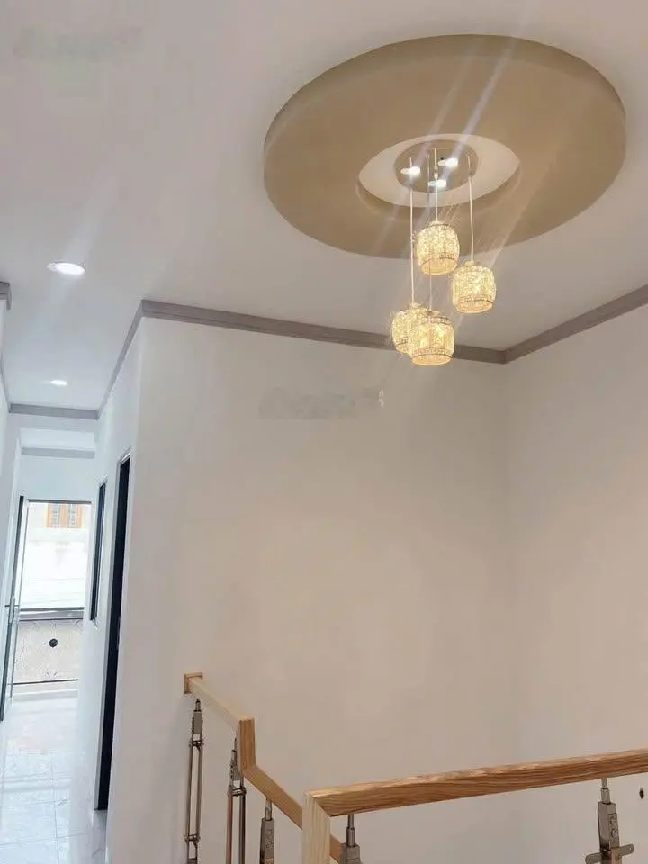 Sang gấp nhà 1 tr 1Lầu 5x15=75m2 Đường Lê Văn Việt Quận 9 gần Vincom , sổ sẵn
