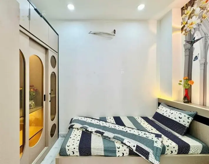 Siêu phẩm SHR full thổ cư mới 100% 1 trệt 1 lầu 2pn 2wc phòng thờ - Đẹp lung linh ngay Hồ Văn Long