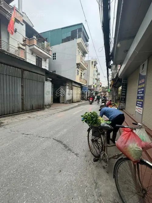 Bán nhà Thúy Lĩnh 70m2, 3 tầng, mặt tiền 5m,chỉ 7.5 tỷ, ôtô vào nhà, cách 1 nhà ra mặt phố, sổ đỏ