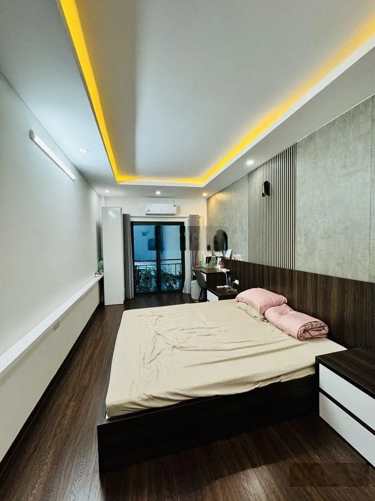 # Hiếm, Nhà 5 Tầng Phường Xuân La- Tây Hồ, 34m2, Gần Hồ, Chỉ 7.9 Tỷ