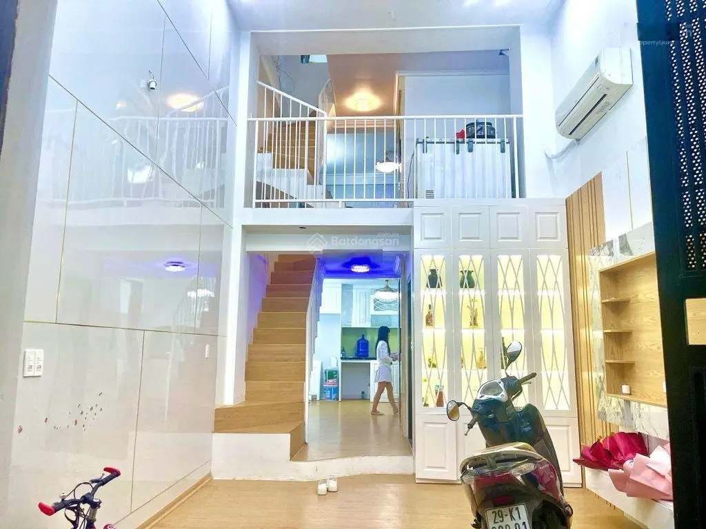 Bán nhà 45m2-6tầng-7.9ty-nhà dân xây - 3 mặt thoáng - 6 tầng thang má oto tránh -kim chung hoài đức