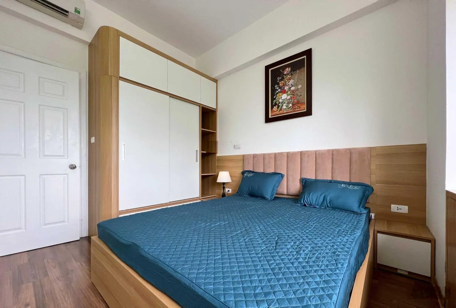 Bán căn 4 ngủ 156m2 đẹp, rẻ nhất dự án Xuân Phương Quốc Hội, giá chuẩn 5 tỷ 2 , sổ đỏ LH 0345 431 ***