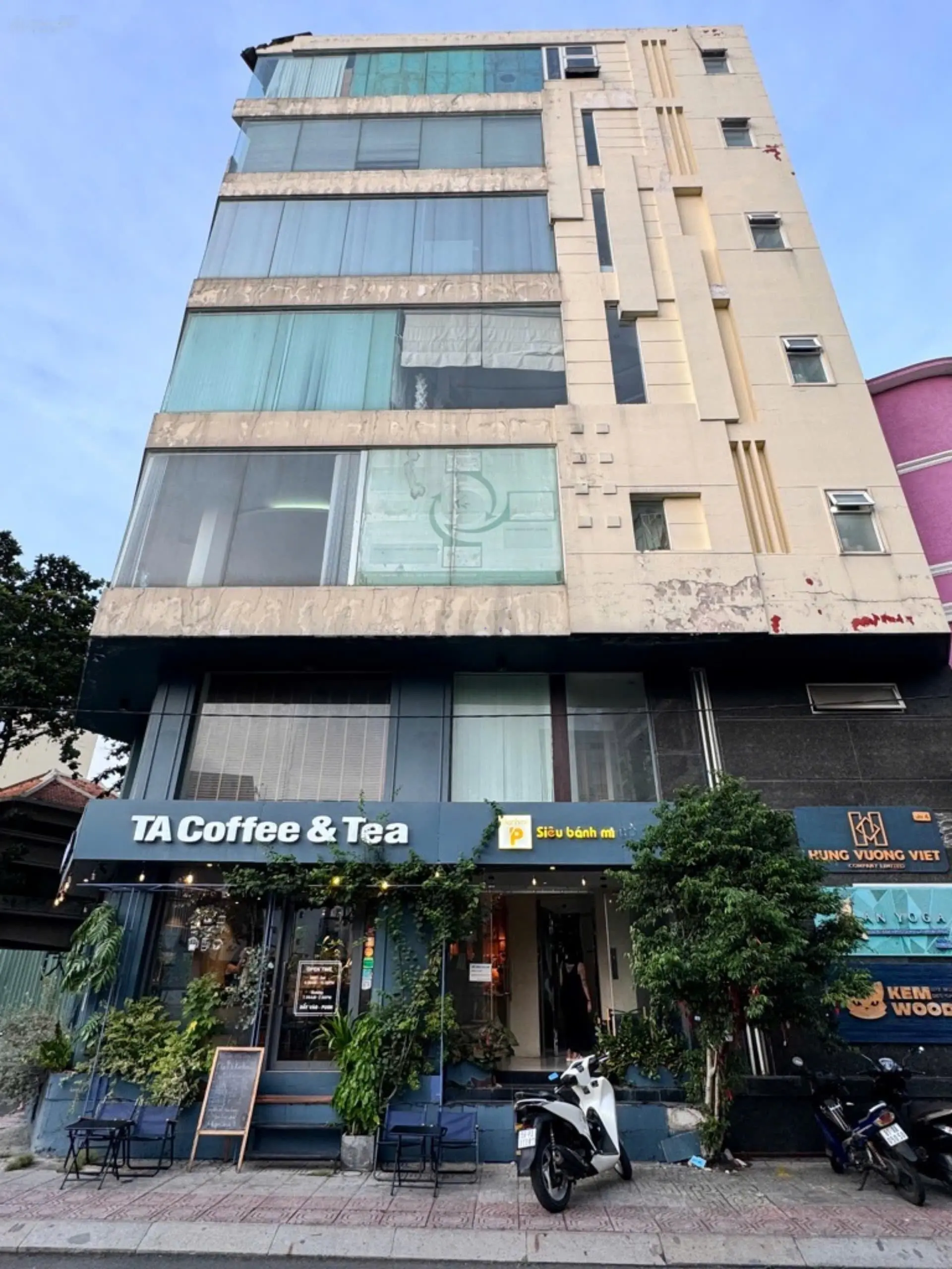 Căn góc 2MT đường Đặng Tất, phường Tân Định, DT 98m2 7 tầng, chỉ 45 tỷ thương lượng, LH 0973 103 ***