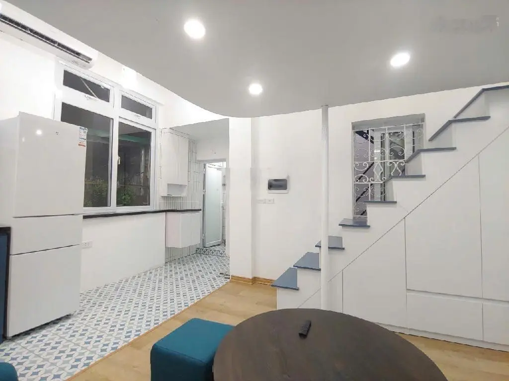 Bán nhà ngõ 32 An Dương - Tây Hồ - 70m2 full nội thất xinh sổ chính chủ chỉ 2,86 tỷ