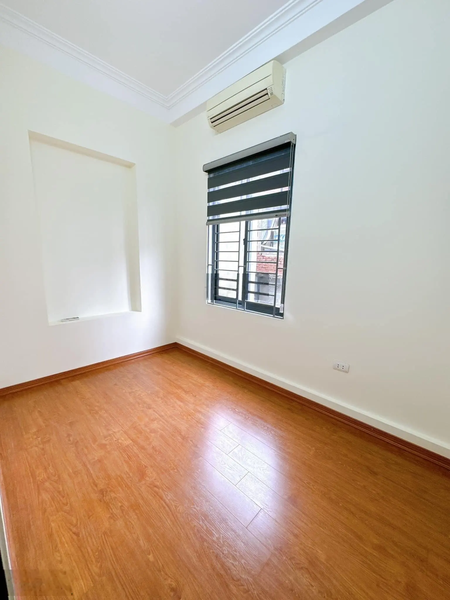 Bán nhà riêng Ngọc Khánh 34m2 5 tầng, MTx4,5m giá 6,95 tỷ ở ngay LH 0987 396 ***