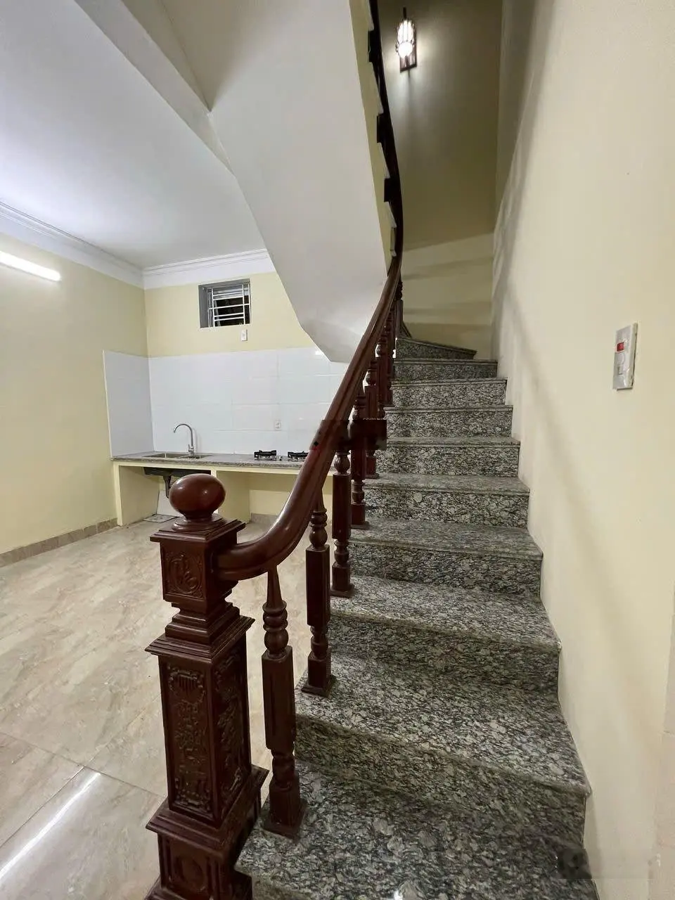 Cần mở rộng mô hình kinh doanh gia đình cần bán 2 căn nhà liền kề ngã tư chợ thông Vũ Thư Thái Bình