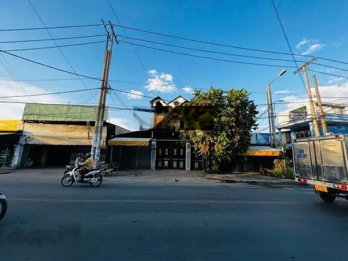 Bán mặt tiền kinh doanh biệt thự 216m2 3 tầng Dương Công Khi - Tân Hiệp - Hóc Môn
