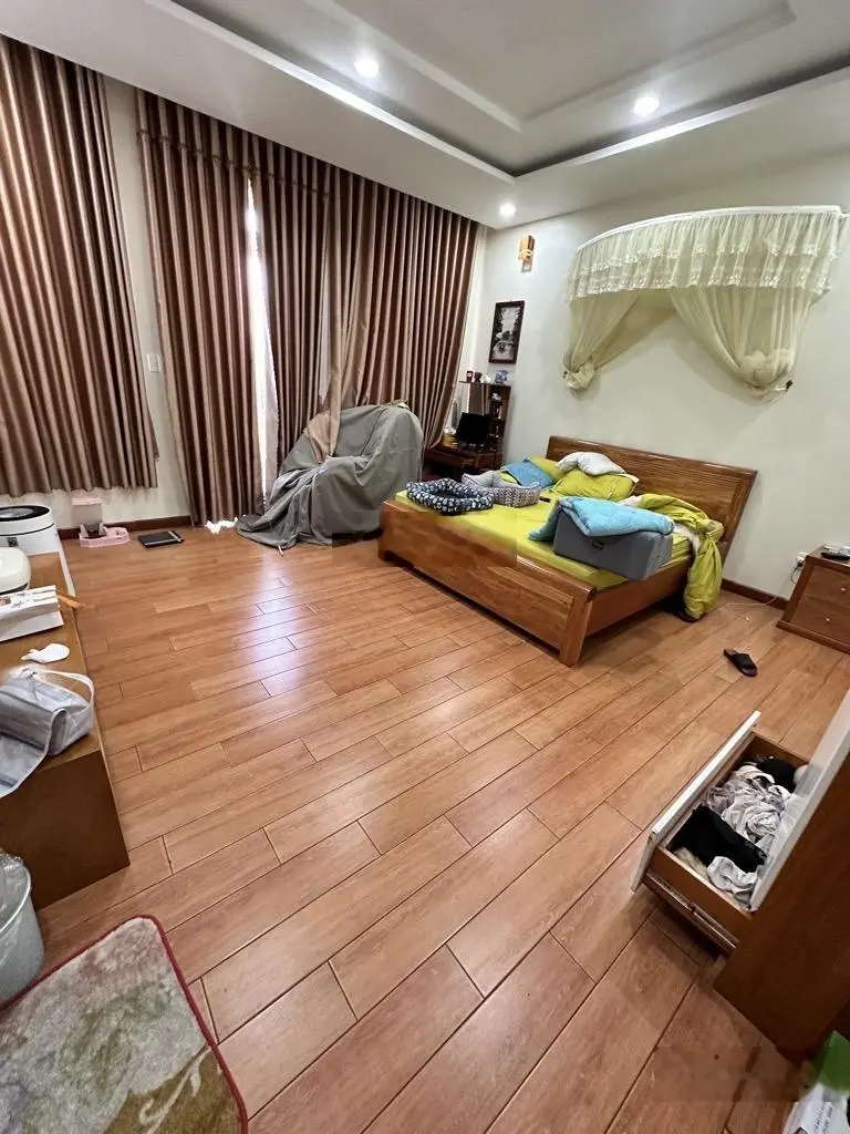 Biệt thự 3 tầng đường Lê Thị Riêng, phường Thới An, Q12, DT 163,6m2 (8mx22m), Hẻm 12m giá 13,9 tỷ