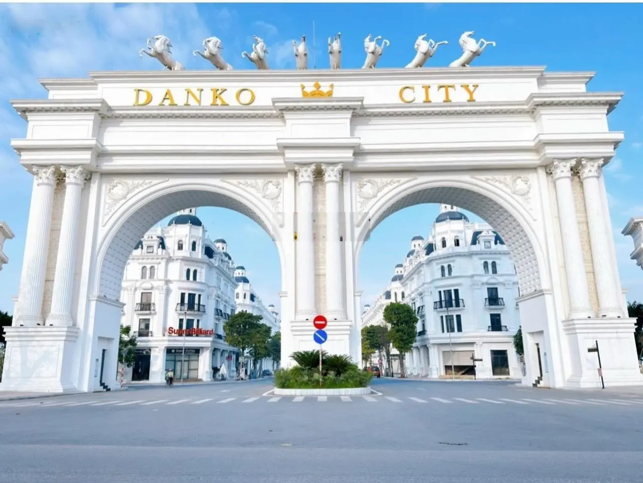 cần bán Duy nhất lô liền kề Danko City .Vị trí đẹp, đầy đủ tiện ích.