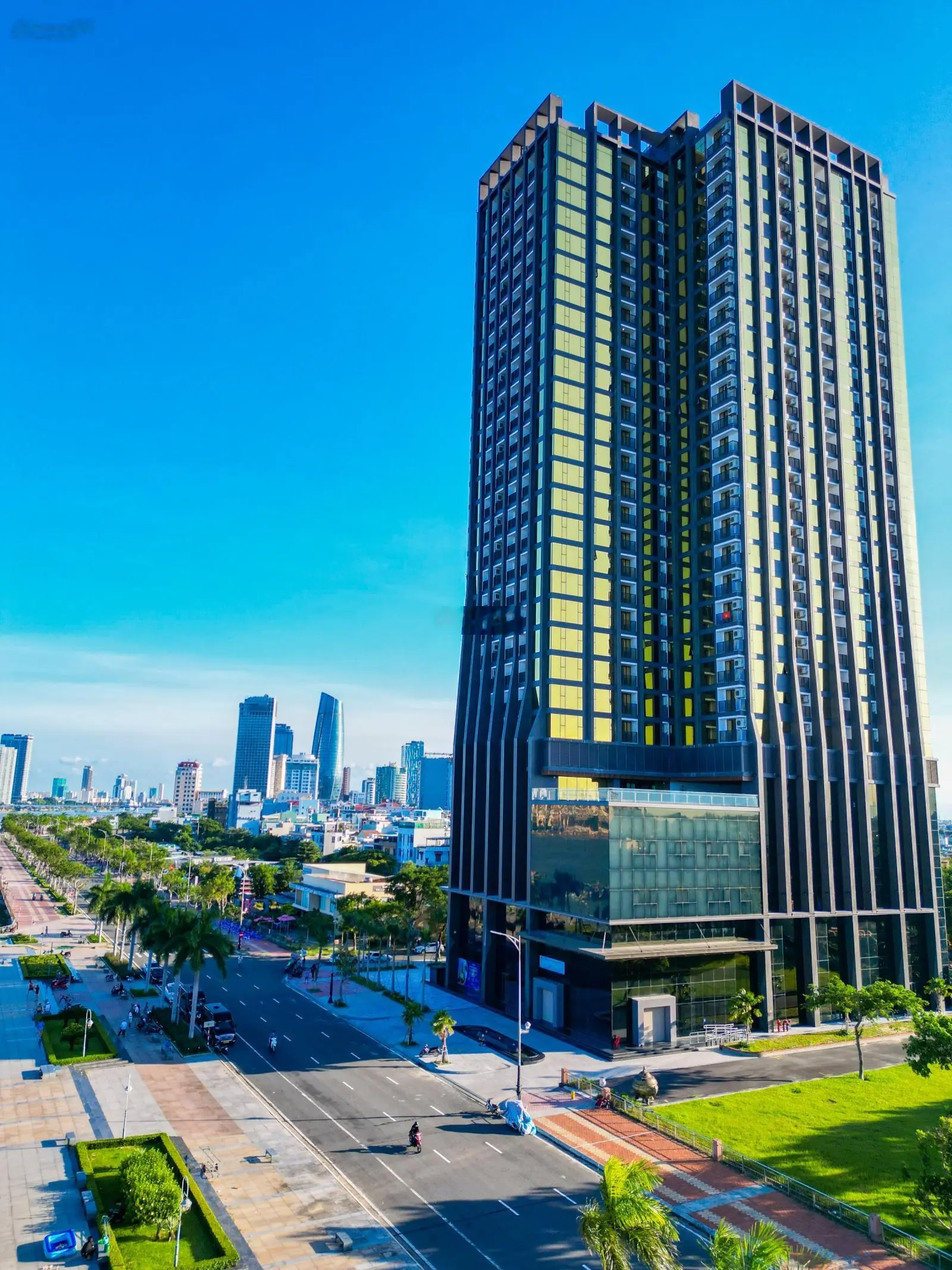 Chính chủ bán gấp căn 1PN + Sam Towers view sông Hàn - cầu rồng chỉ 3. Xtỷ - full nội thất