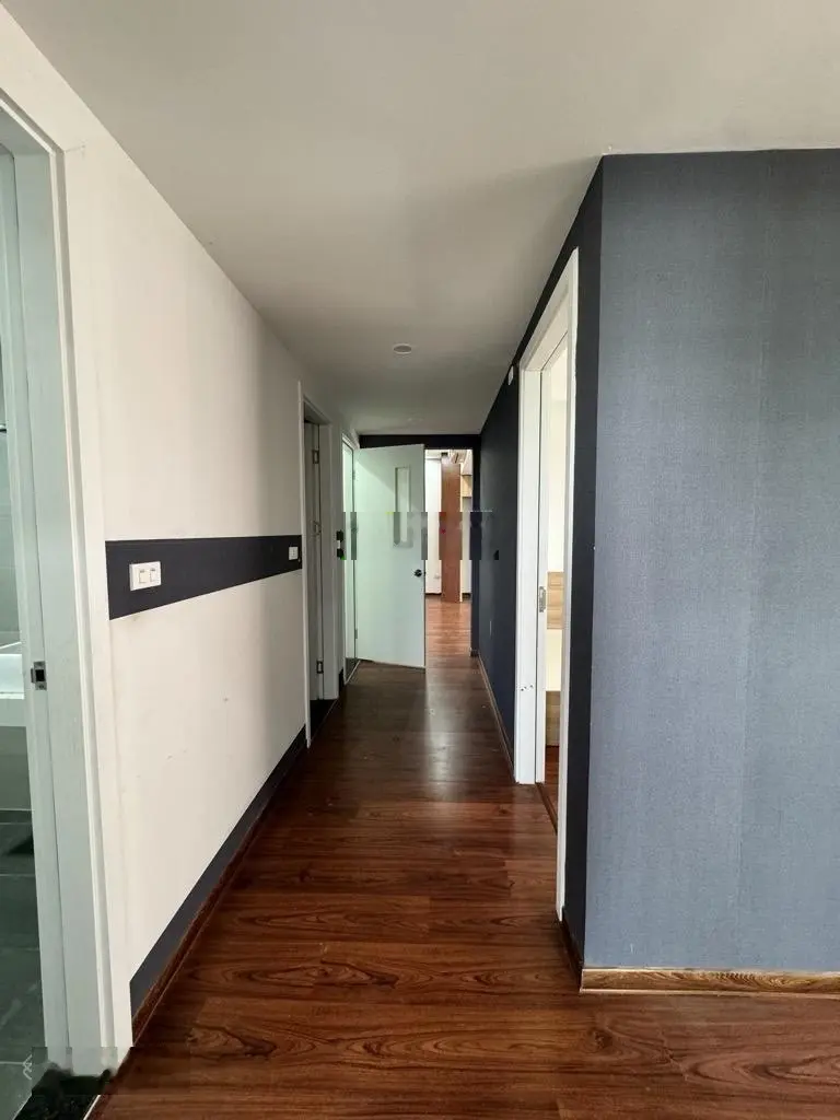 Bán căn nhà chung cư việt hưng quận long biên 91m2, nhà mới 4tỷ chín lăm.