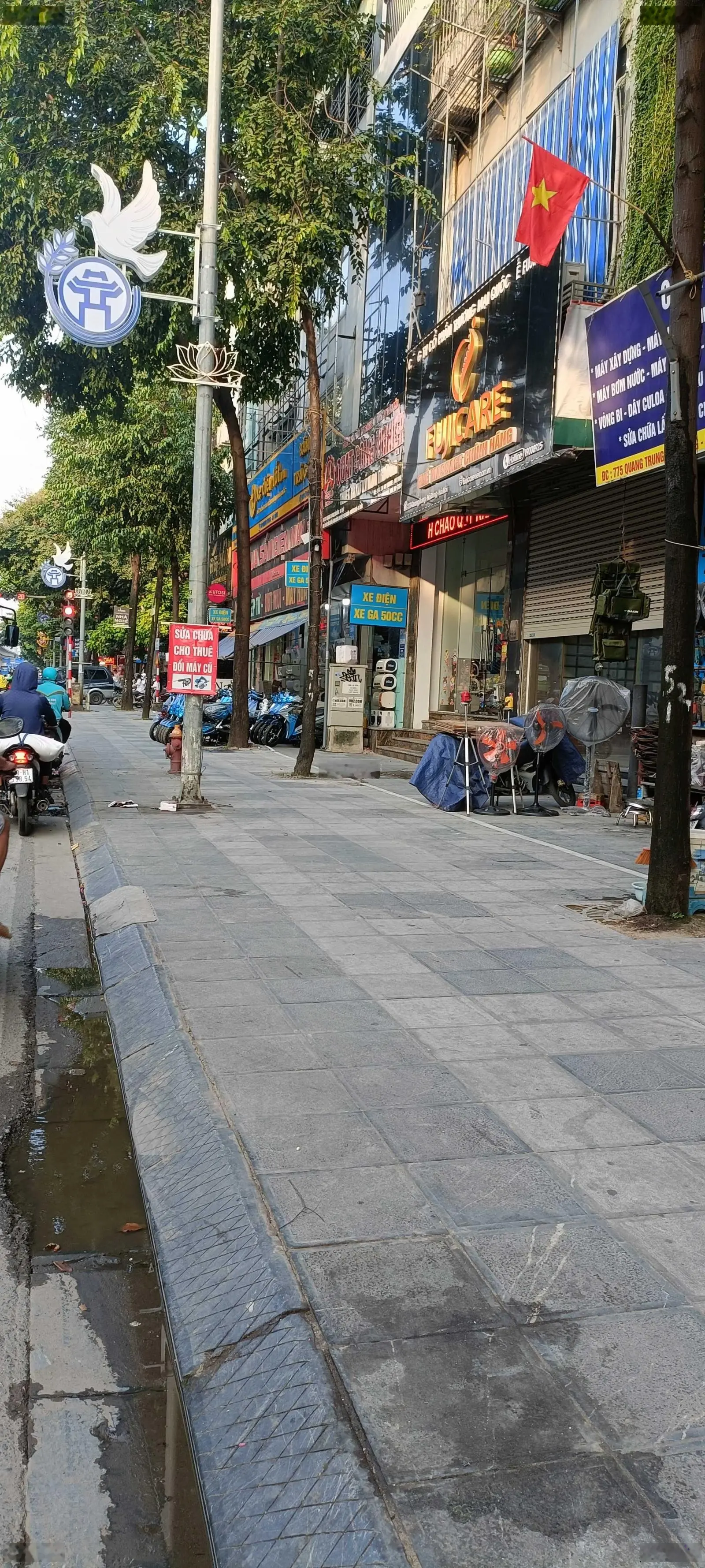 Mặt phố lô góc Quang Trung, Hà Đông, 56m, 5 tầng, mt5m vỉa hè, ô tô tránh KD đỉnh. Giá 18.9 tỷ.