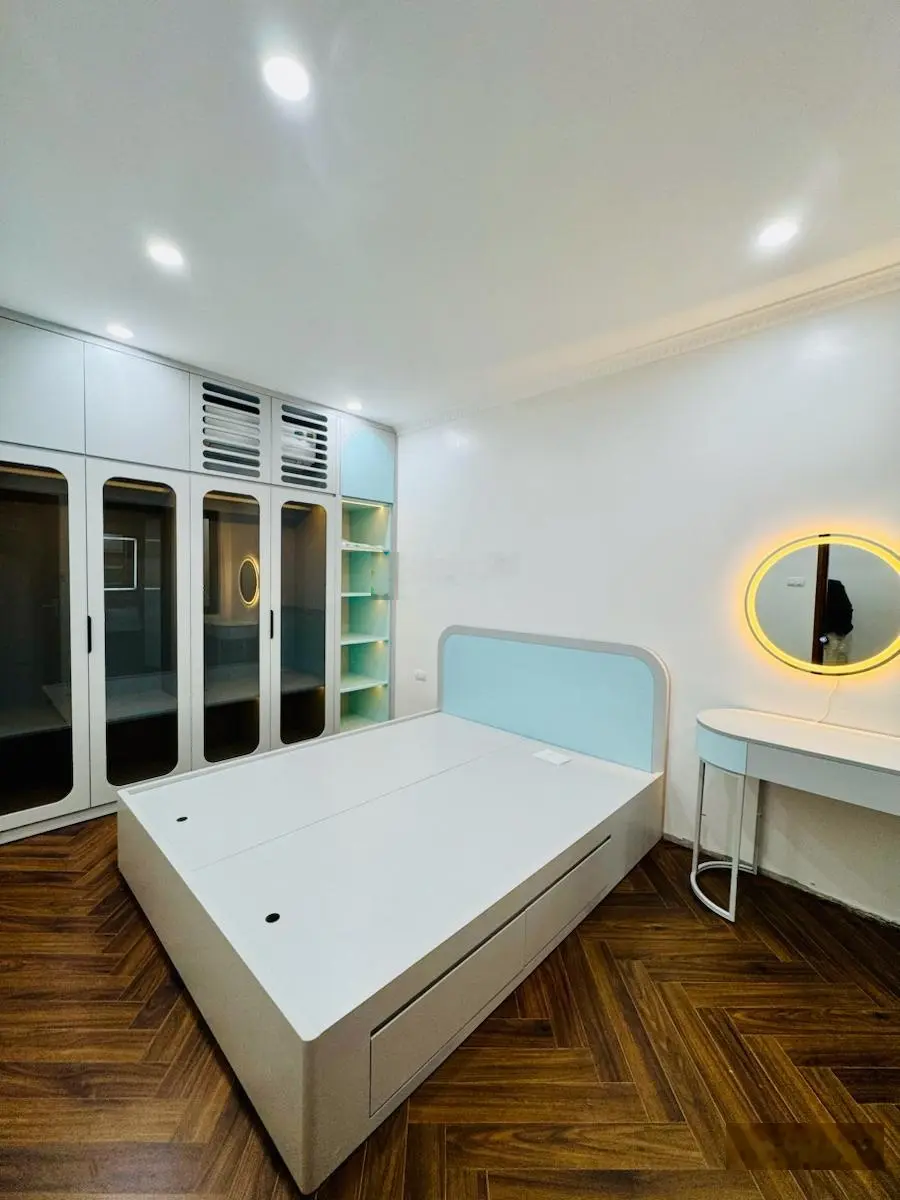 Bán nhà xây mới THANG MÁY, xây mới Gara 3 oto quận Hai Bà Trưng