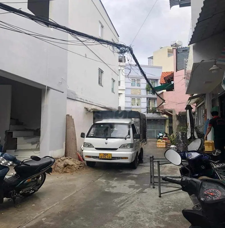 Nhà HXH đường CMT8, P10, Q3, 35m2, 4 tầng, ngang 5m, mới,6.x tỷ