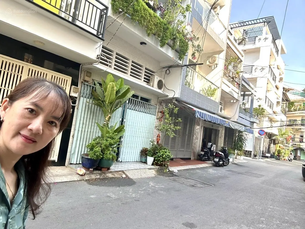 Bán nhà mặt phố .đường số quận 4.diện tích 44.8m2 xe hơi đậu cửa ngày đêm điều đc .mặt đường 7m.