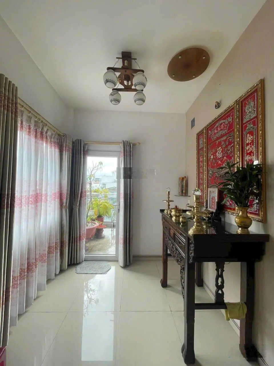 Bán nhà 3 tầng sân ô tô mặt tiền KD Hà Thanh gần chợ Đầm Tp Nha Trang - Ngang 8m, sổ hoàn công