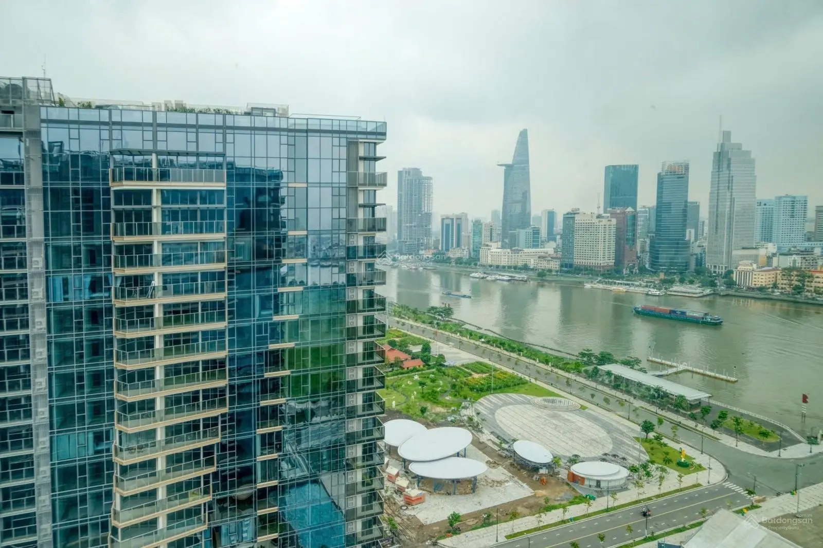 Bán căn Loft The Opera Metropole Thủ Thiêm Loft 160m, Trần 5,7m view Sông, Q1 63 tỷ all in